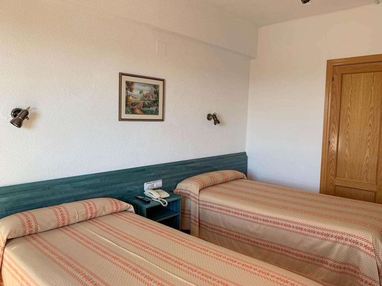 Hotel Pepa Villafranca de Ebro Eksteriør billede